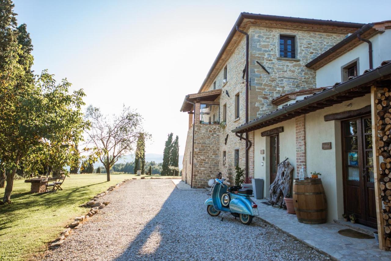 ホテル Le Terre Di Caprano チッタ・ディ・カステッロ エクステリア 写真